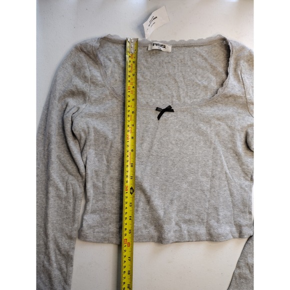 RSQ‎ Grey Long Sleeve Crop Top Square Neck Black Bow Women's Large - Picture 4 of 6